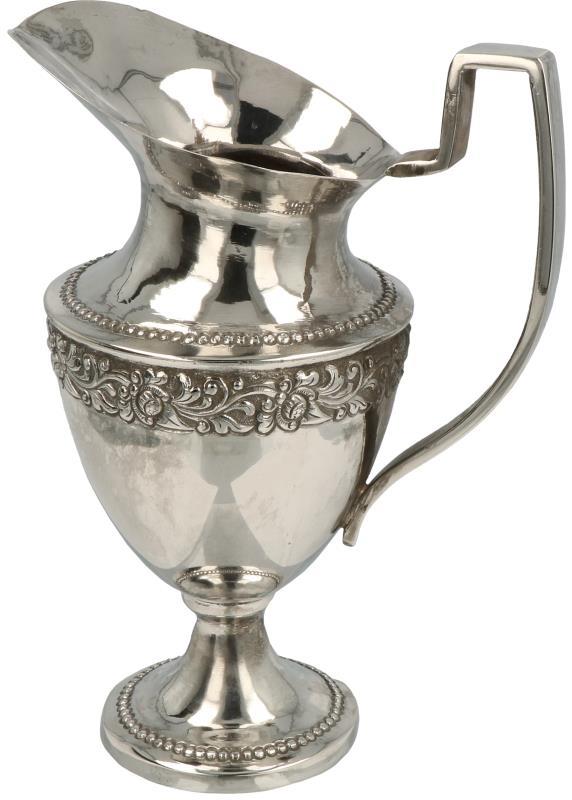 Schenkkan zilver.