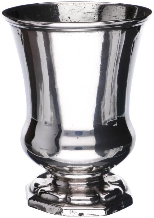 Geboortebeker zilver.