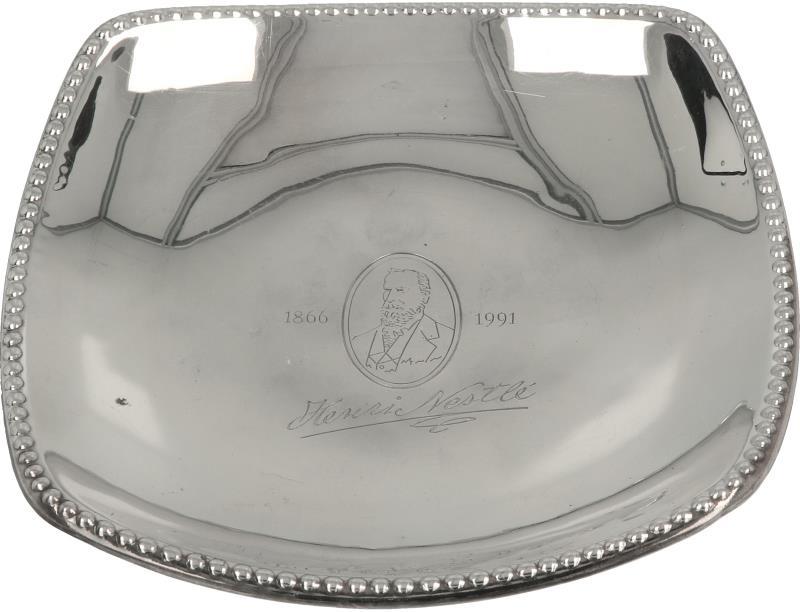Presenteerschaal zilver.