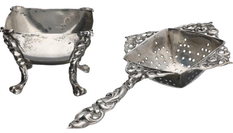 Theezeef zilver.