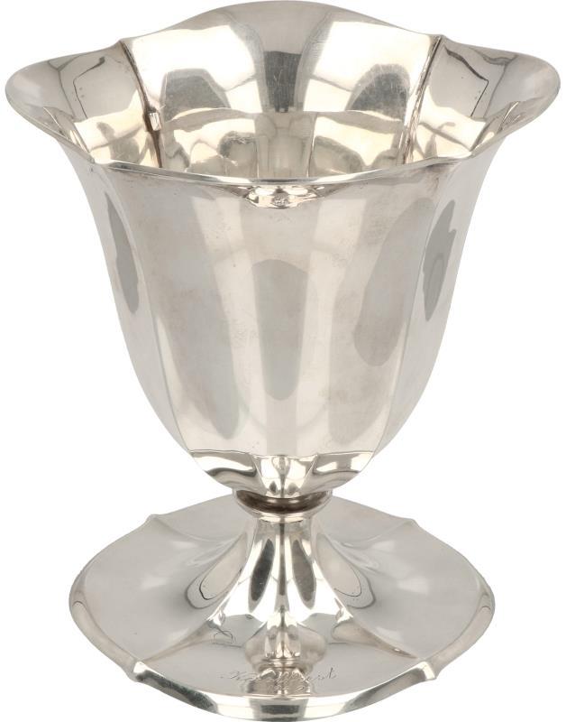Vaas zilver.