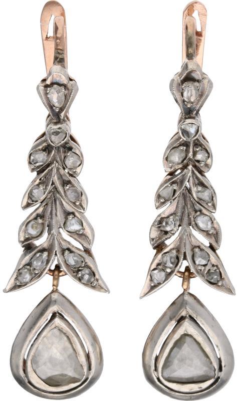 Antiek oorhangers goud/zilver, ca. 0,6 ct. diamant - BWG 9 kt.