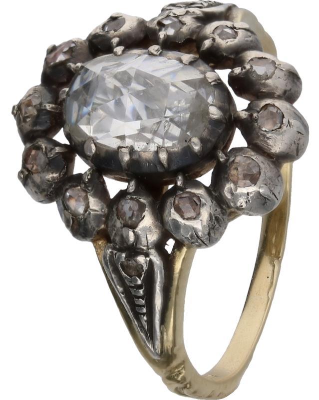 Antieke ring goud/zilver, ca. 0,4 ct. diamant - 14 kt. en 1e gehalte zilver.