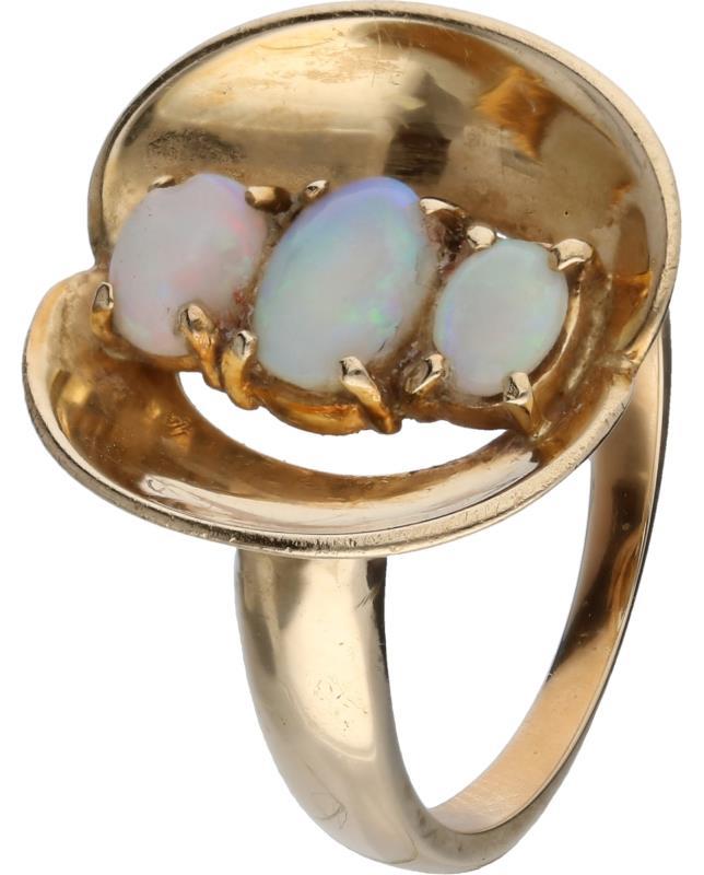 Ring geelgoud, witte opaal - 14 kt.