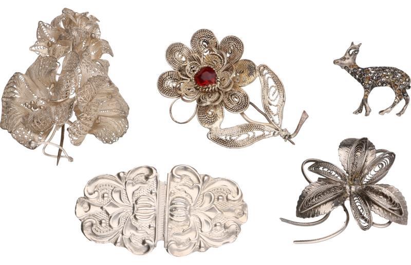 Broches zilver, markasiet en rode siersteen - 925/1000 en BWG.