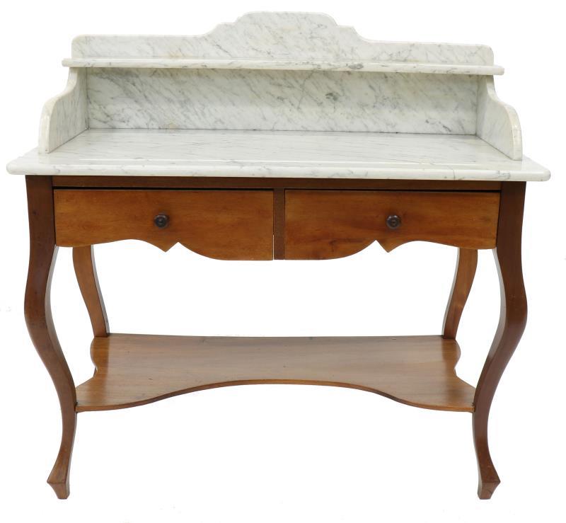 Commode.