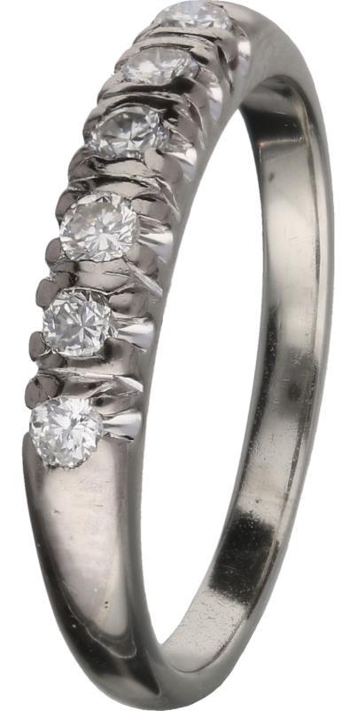 Rij ring witgoud, ca. 0,18 ct. diamant - 14 kt.