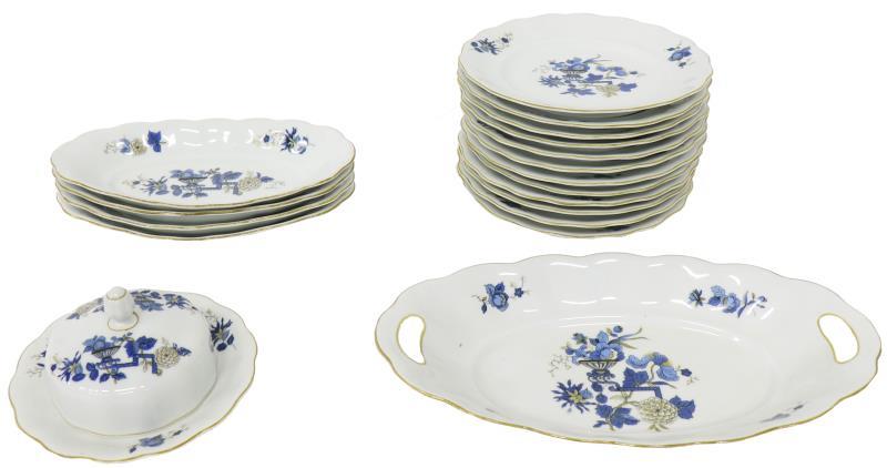 (18 delig) servies.