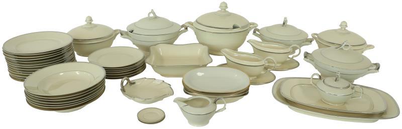 Groot servies.