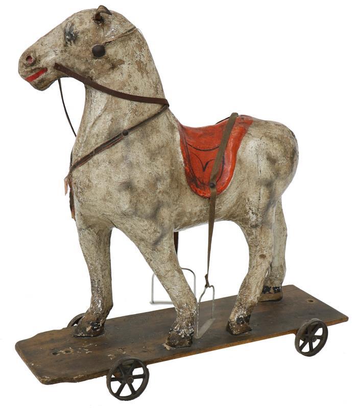 Paard papier maché.