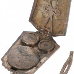 Munt etui / poederdoos zilver.