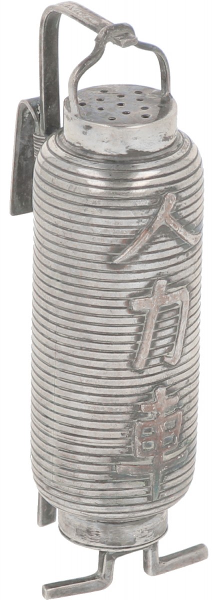Zout strooier zilver.