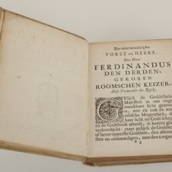 Een acht-delige serie boeken, Joost van den Vondel, daarbij een eiken boekenschuif, Holland, 17e eeuw.