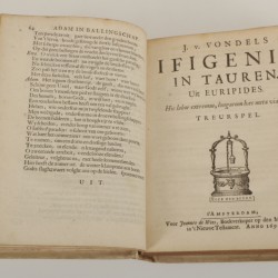 Een acht-delige serie boeken, Joost van den Vondel, daarbij een eiken boekenschuif, Holland, 17e eeuw.