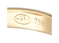 18K Geelgouden ring bezet met ca. 0.20 ct. diamant en synthetische robijn.