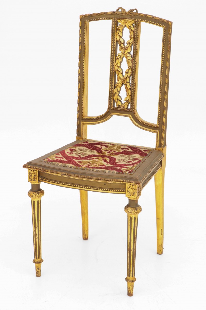 Een verguld houten neo-Louis XVI stoeltje, Frankrijk, laat 19e eeuw.