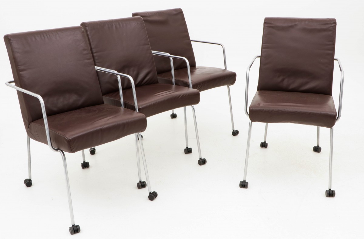 Een set van (4) Harvink design stoelen, Holland, 2e helft 20e eeuw.
