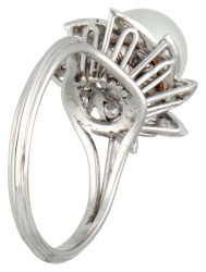 14K Witgouden wervelwind ring met gecultiveerde parel en diamant.