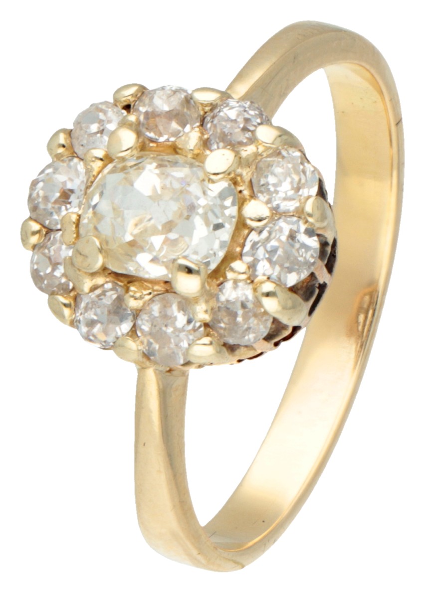 14K Geelgouden entourage ring met oud geslepen diamanten.