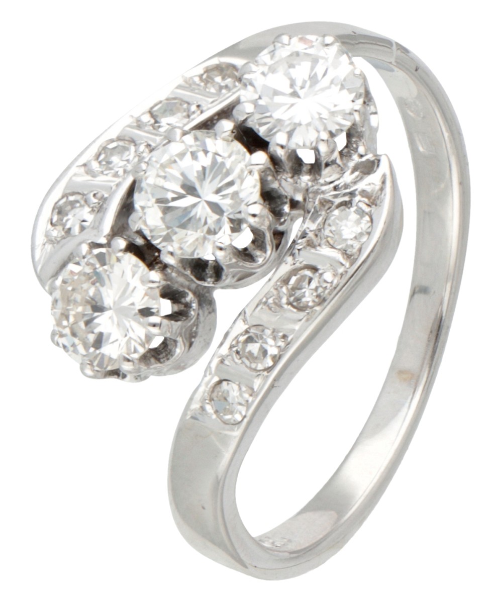 Zweedse 18K witgouden ring bezet met ca. 0.90 ct. diamant.