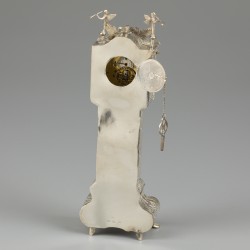 Miniatuur staand horloge zilver.