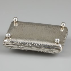 Sigarettendoosje / tabaksdoosje zilver.