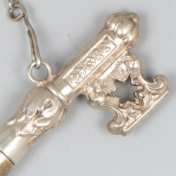 Breipenhouder "sleutel", zilver.