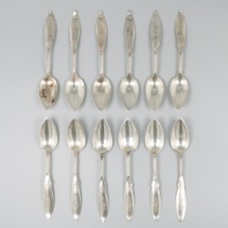 12-delige set koffielepels zilver.