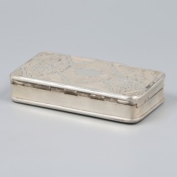 Snuifdoos zilver.