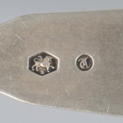 Taartschep / gebakschep zilver.