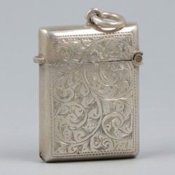 2-delig lot Vesta cases / zwavelstokdoosjes zilver.