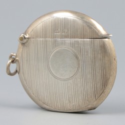 2-delig lot Vesta cases / zwavelstokdoosjes zilver.