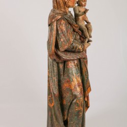 Een polychroom beschilderde madonna met kind, Frankrijk 16e eeuw.