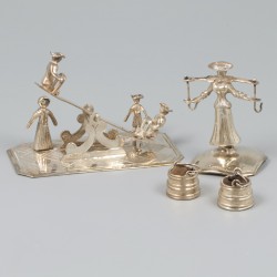 4-delig lot miniaturen, zilver.