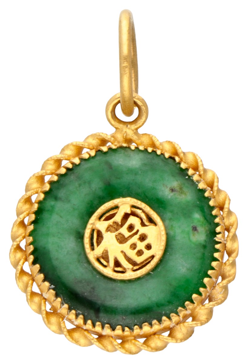 22K Geelgouden Chinese hanger met jadeiet.