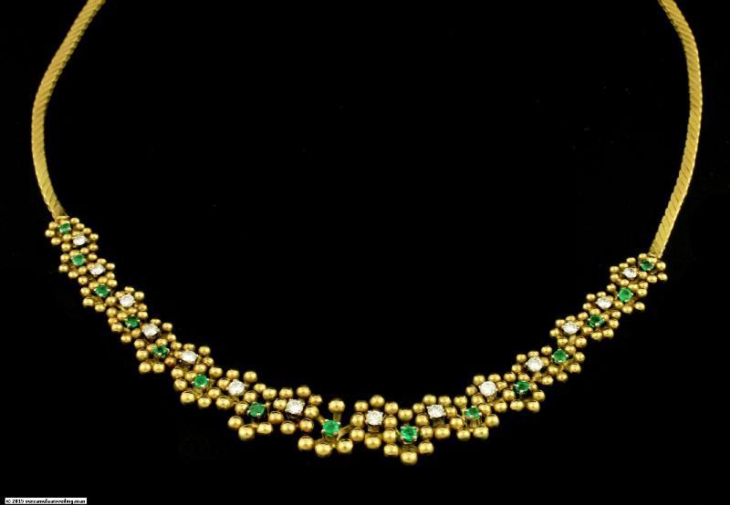 Geelgouden choker bezet met briljanten en smaragden, 14 karaat