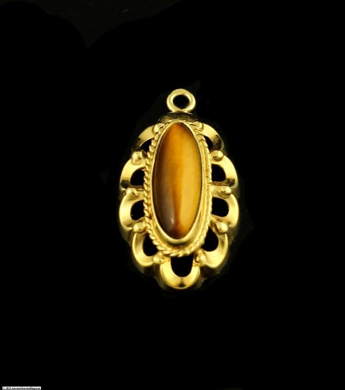Geelgouden hanger bezet met tijgeroog, 14 karaat