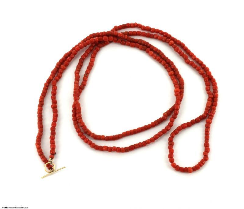 Lot: Bloedkoraal collier