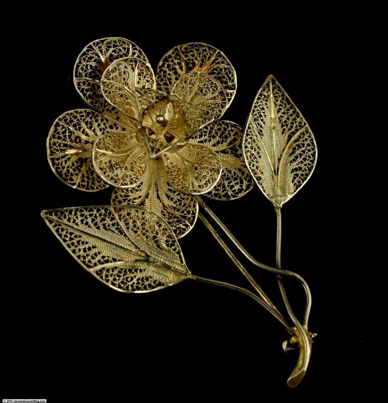 Zilveren Vintage Broche Met Filigrain Bewerkte Zonnebloem