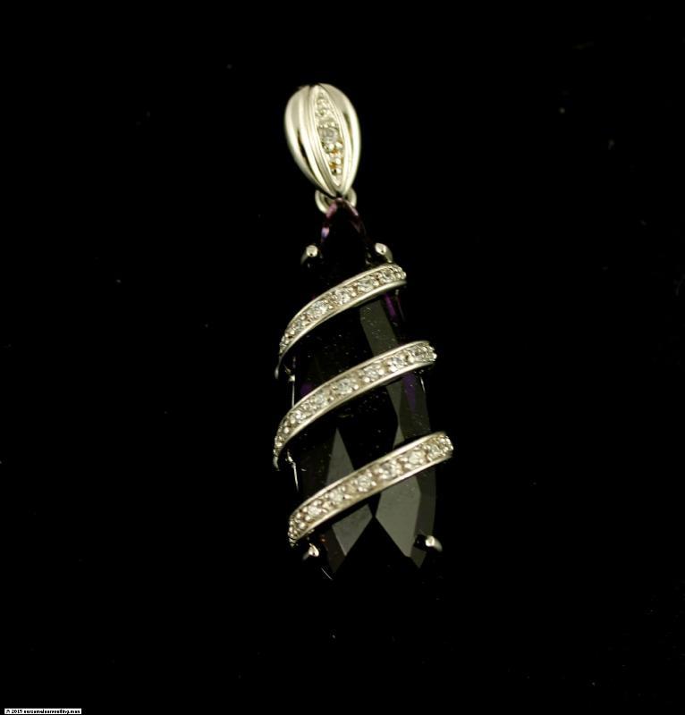 Zilveren Hanger Met Zirkonia en Siersteen