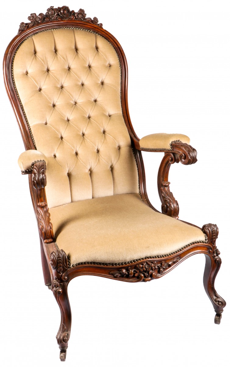 Een notenhouten Voltaire stoel, Holland, ca. 1900.
