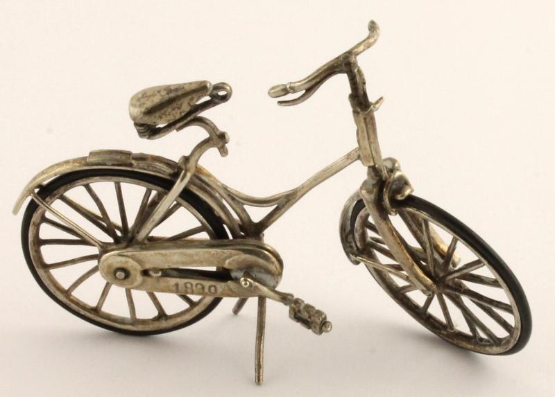 Zilveren Miniatuur Fiets