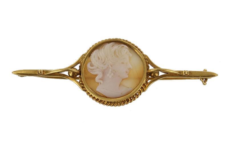 Geelgouden broche bezet met camee, 18 karaat