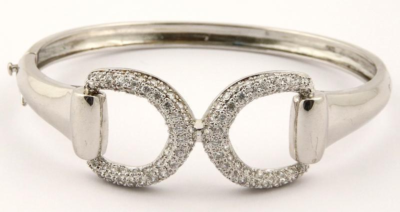 Zilveren slavenarmband bezet met zirkonia's