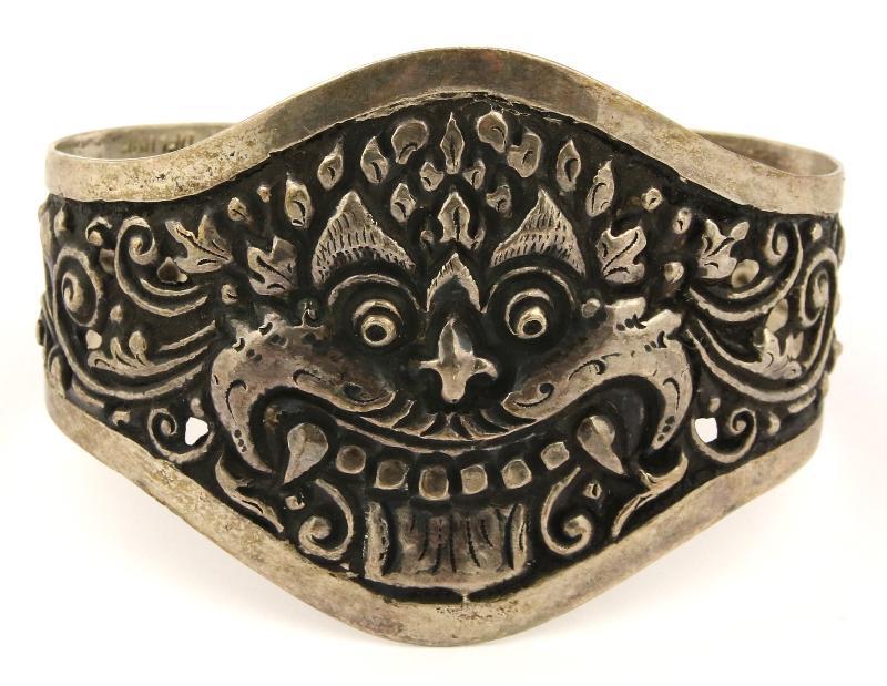 Zilveren figuratieve armband