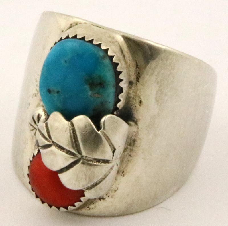 Zilveren vintage ring bezet met bloedkoraal en turkoois