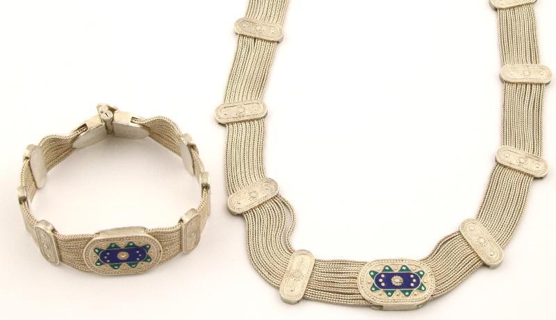 Set van zilveren vintage armband en ketting met emaille
