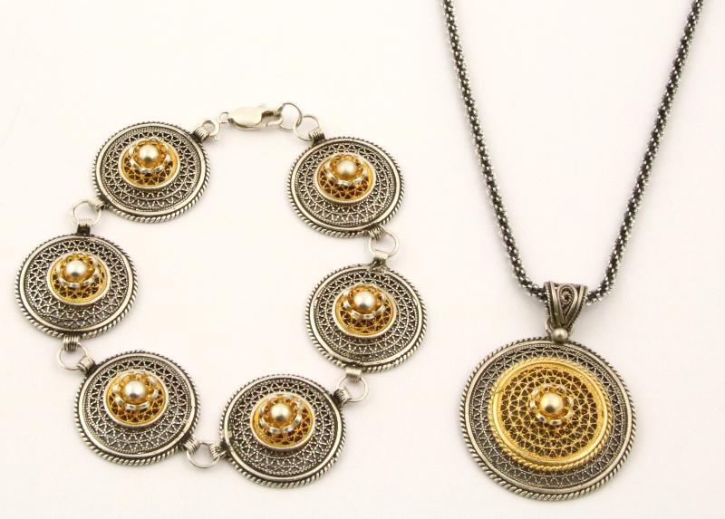 Set van zilveren filigrain ketting en armband