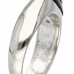 Witgouden pave ring, met ca. 0.27 ct. diamant en onyx - 14 kt.
