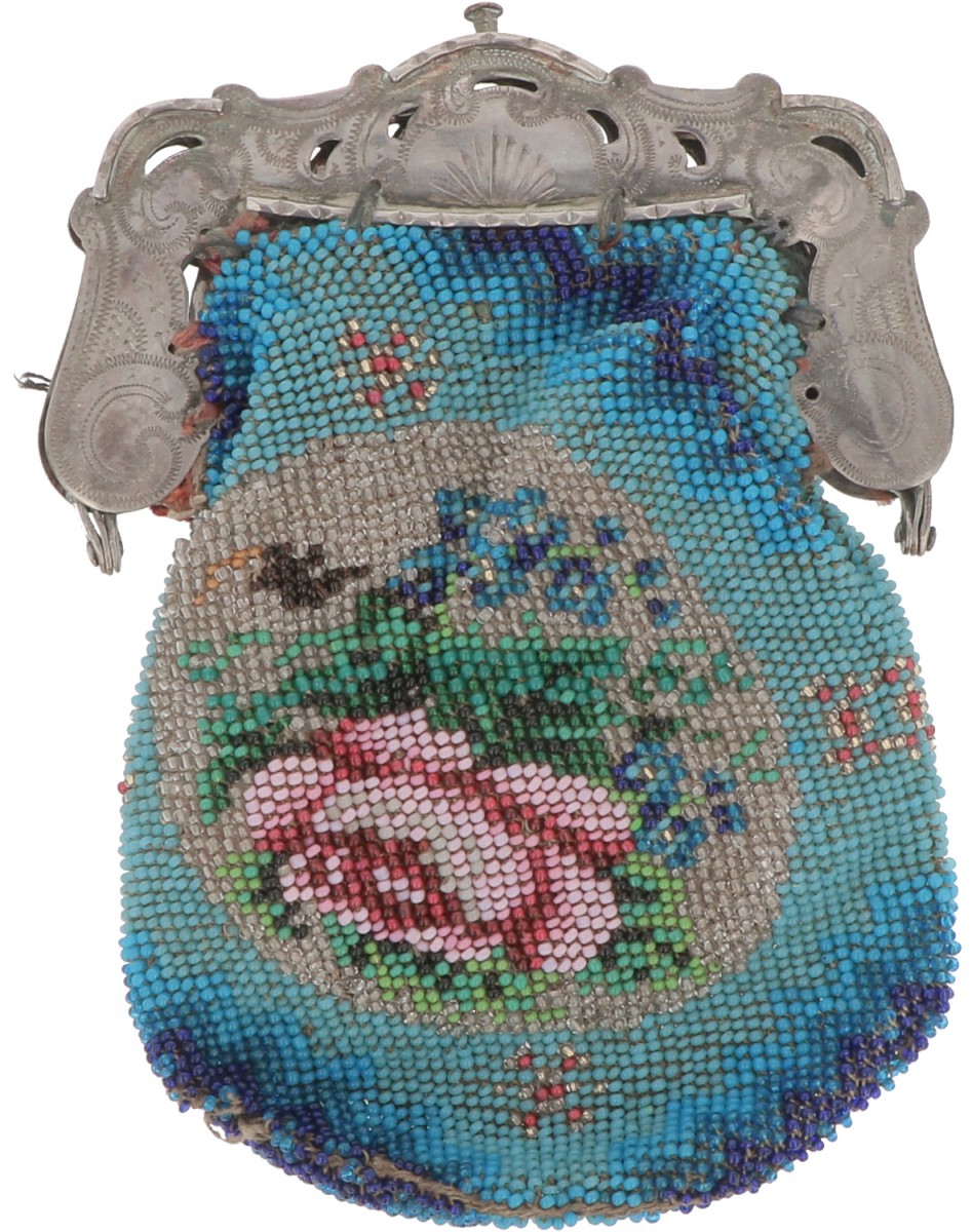 Beugelbeursje zilver.